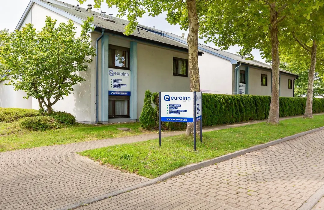 Euro Inn - Hostel-1